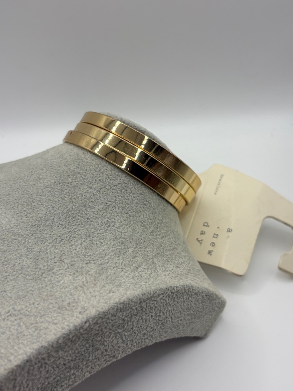 a new day Gold-Tone Interlocking Stackable Bangle Set NWTS - Picture 5 of 5